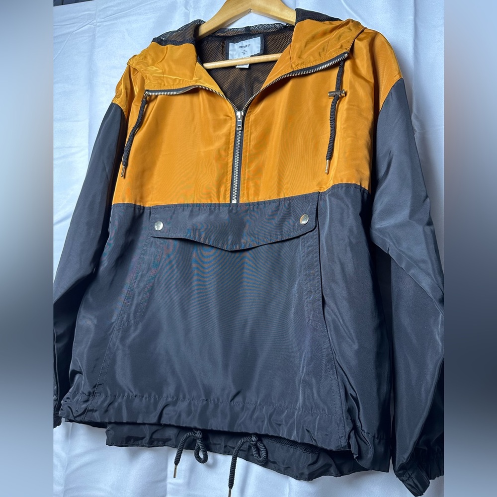 Forever 21 Windbreaker Half Zip Pullover Jacket Size M